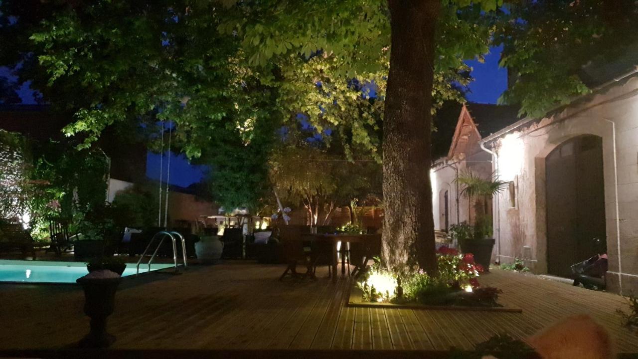 Le 4 Feuilles En.Camargue Hotell Bernis Eksteriør bilde